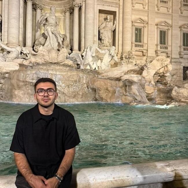 Babysitter in Jouy-en-Josas: Aymen