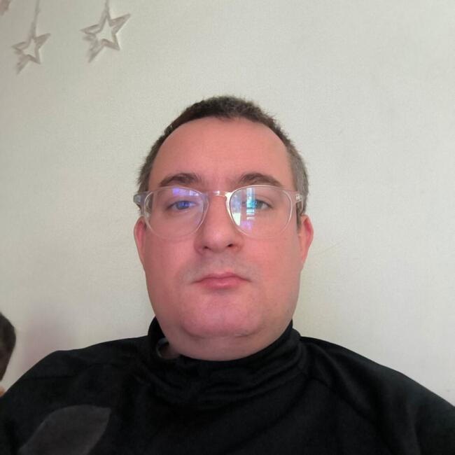 Job de garde d'enfants à Chassors: Gérald