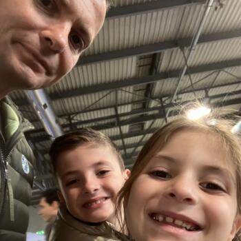 Lavoro per babysitter a Como: lavoro per babysitter Vincenzo
