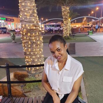 Babysitter in Doha: Marylinerthe-firstlady