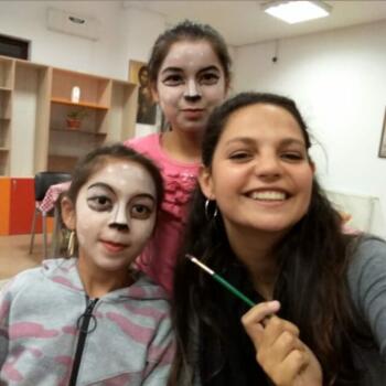 Babysitter in Amora: Mariana