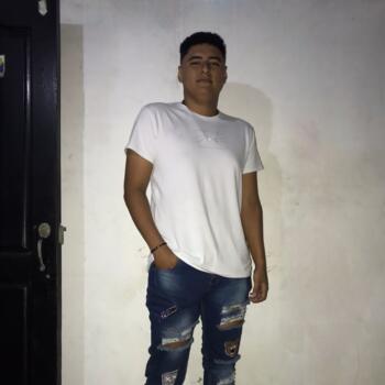 Babysitter in Montería: Luis