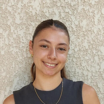 Babysitter Pietà: Charline