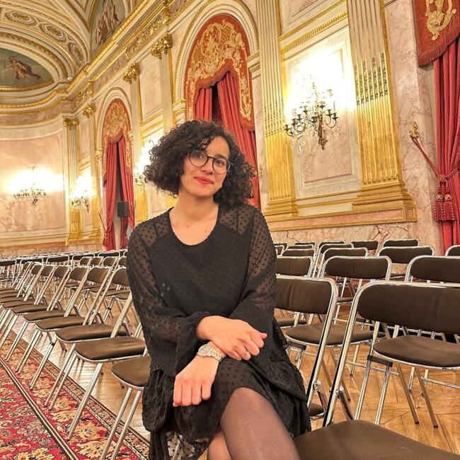 Babysitter in Vincennes: Asma