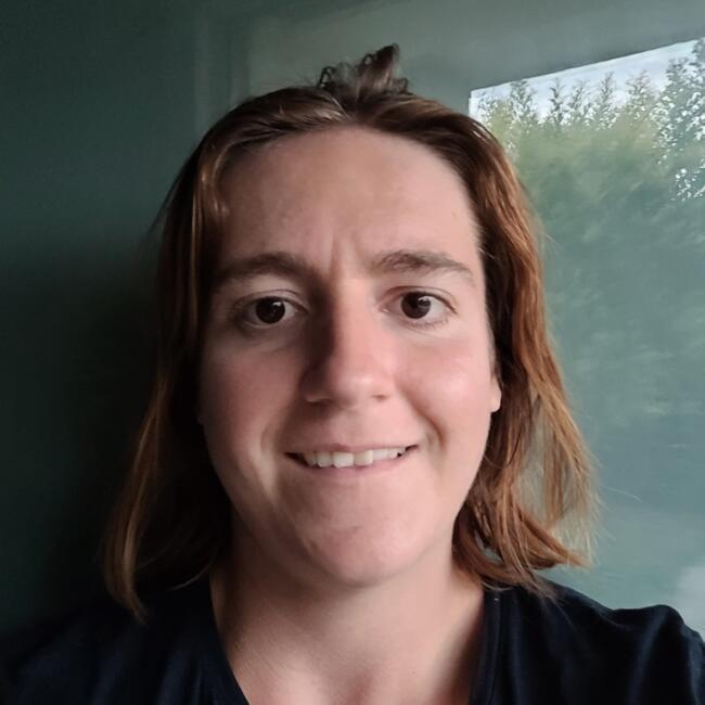 Babysitter in Annecy: Chloe