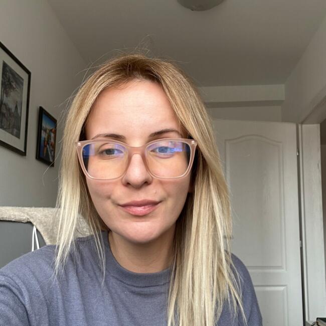 Posao bebisiterke u Niš: Emilija