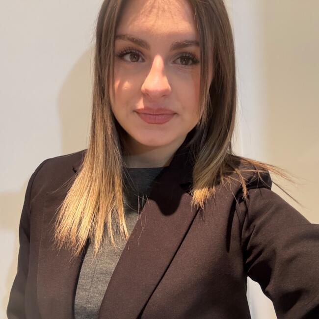 Babysitter in Montale: Martina