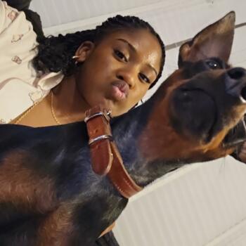 Oppas in Amsterdam: Naisa