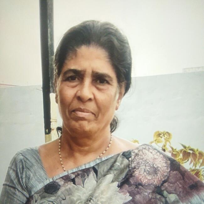 हैदराबाद में आया: Dhana