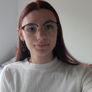 Babysitter in Melbourne: Juliette
