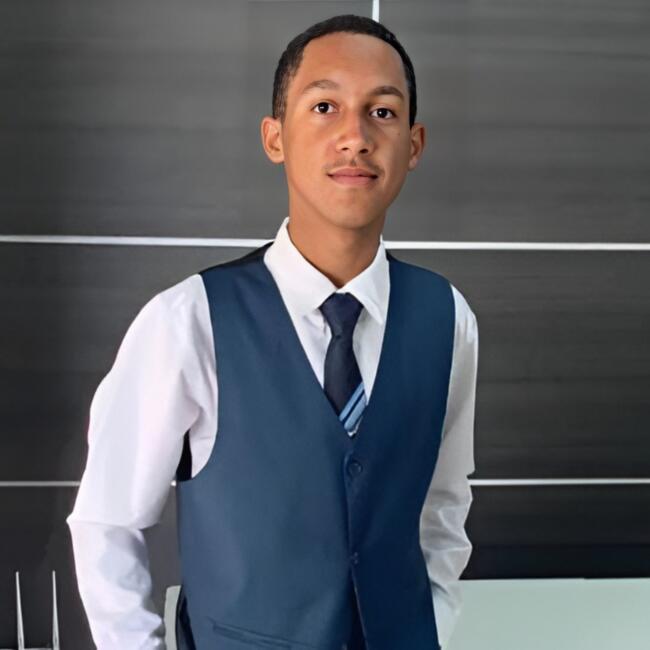 Babá em Palhoça: Paulo Vinicius X. Dos Santos