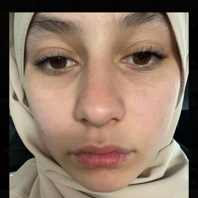 Baby-sitter in Saint-Pierre-des-Corps: Khadija