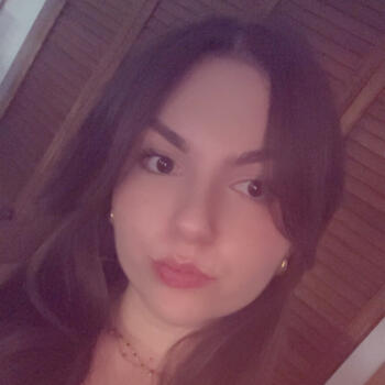 Baby-sitter Sainte-Croix-du-Mont: Candice