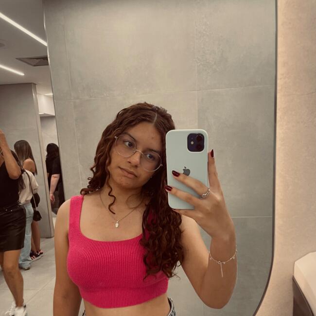 Babysitter in Mauá: Camille