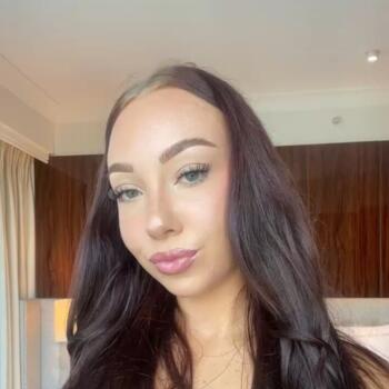 Babysitter in Hobart: Mia