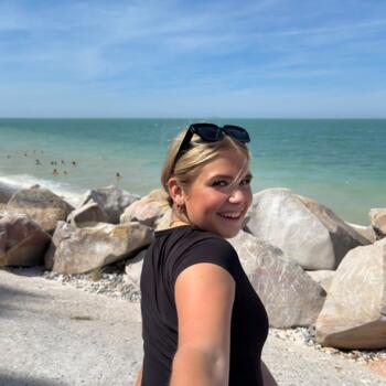 Babysitter in Marum: Elvira