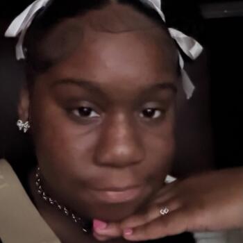 Babysitter in Memphis: Kayla