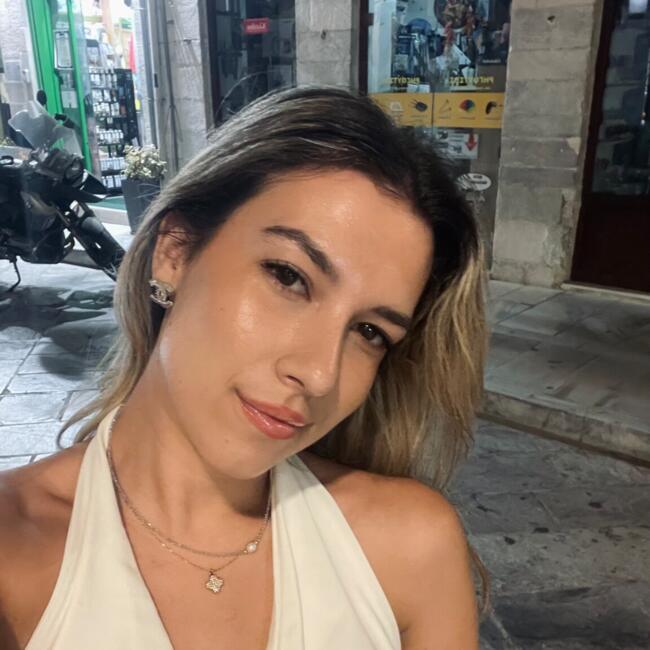 Babysitter στην περιοχή Χαλάνδρι: Άντζελα