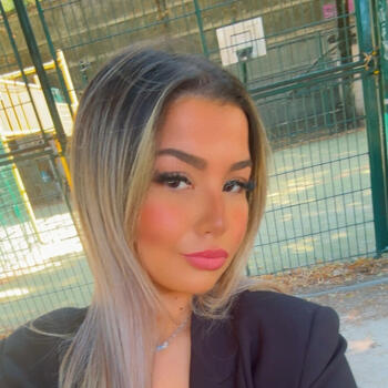 Babysitter in Anderlecht: Noura