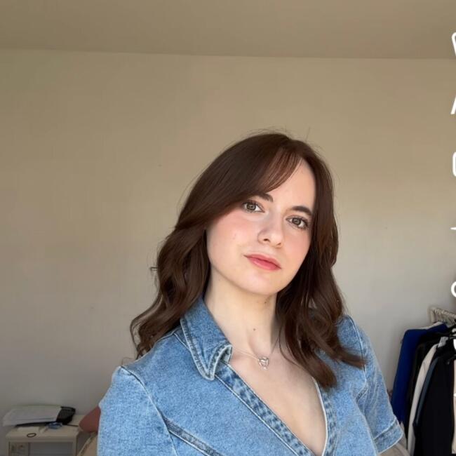 Babysitter in Bihorel: Enola