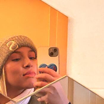 جليسة أطفال في فاس: Sara