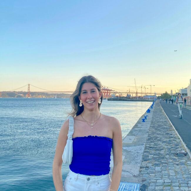 Babysitter in Cascais: Catarina Dias Freire