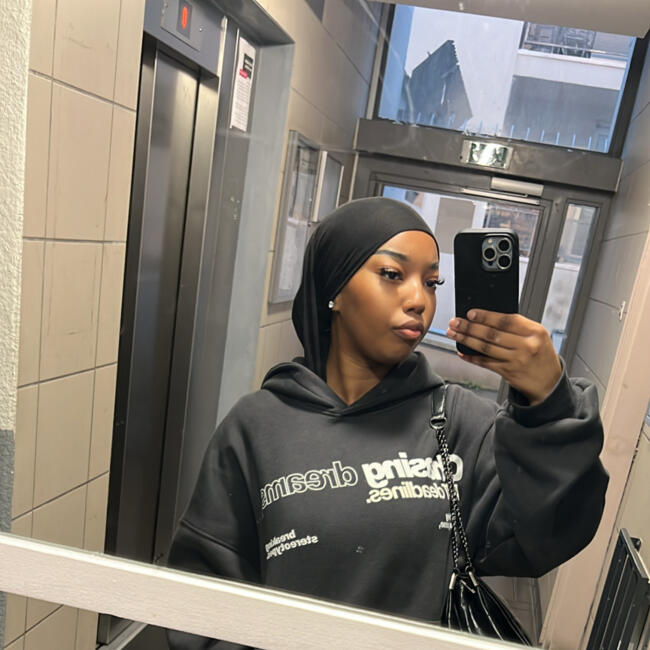 Babysitter in Paris: Sittina