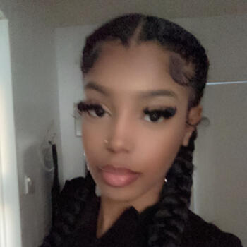 Babysitter Enfield: Tyrah