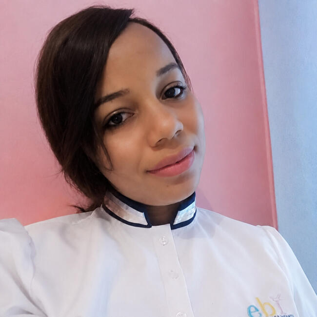 Babá em Salvador: Juliana