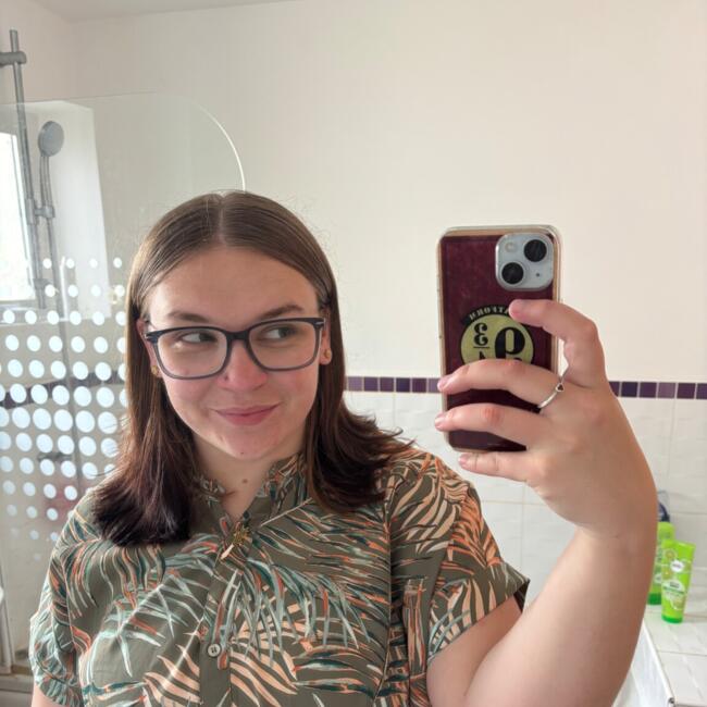 Babysitter in Swansea: Melissa