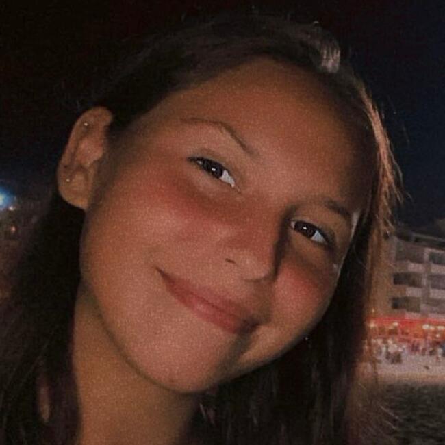 Babysitter in Funchal: Beatriz