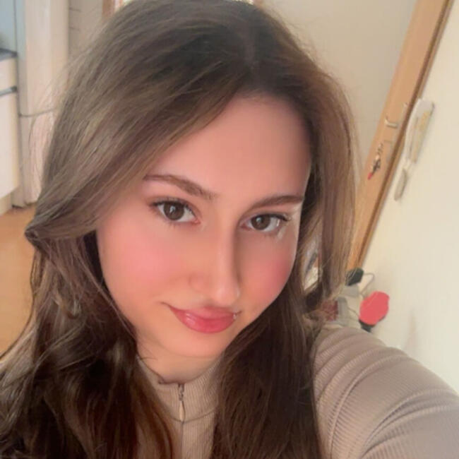 Babysitter in Bochum: Defne