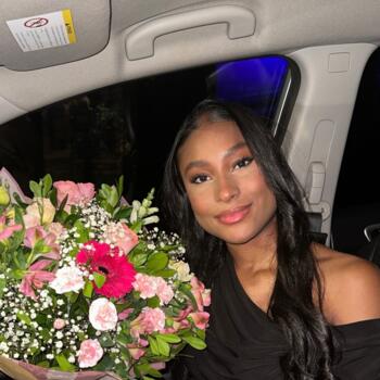 Babysitter in Londrina: Emanuelle