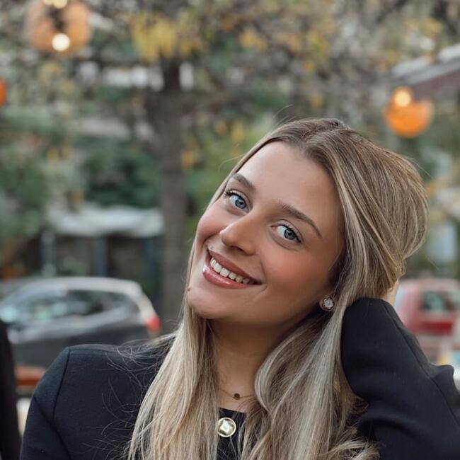 Babysitter in Belgrade: Anja