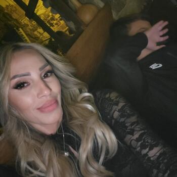 Livádia bölgesinde bebek bakıcılığı işi: Bebek bakıcısı iş ilanı Stella