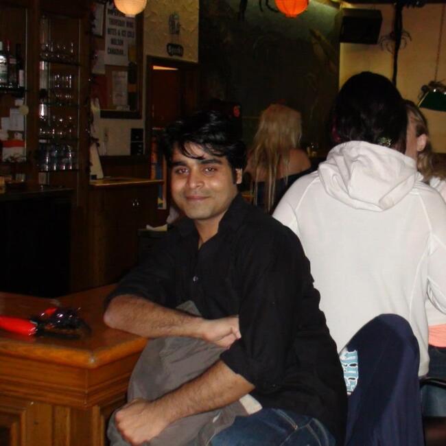 इन्दौर में बेबीसिटिंग की नौकरी: Vijendra