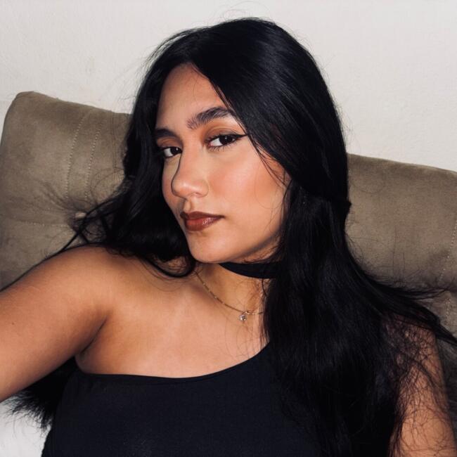 Babá em Olímpia: Anna