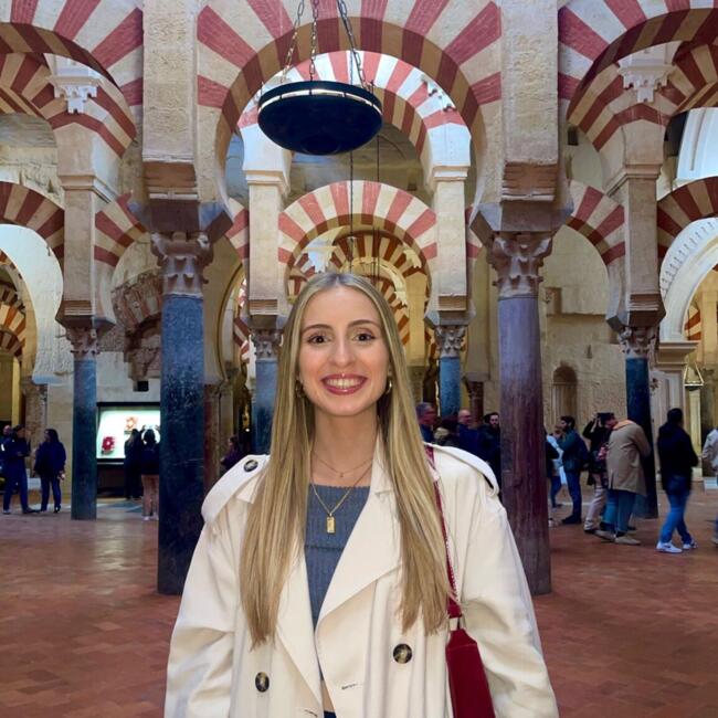 Babysitter in Seville: Lidia