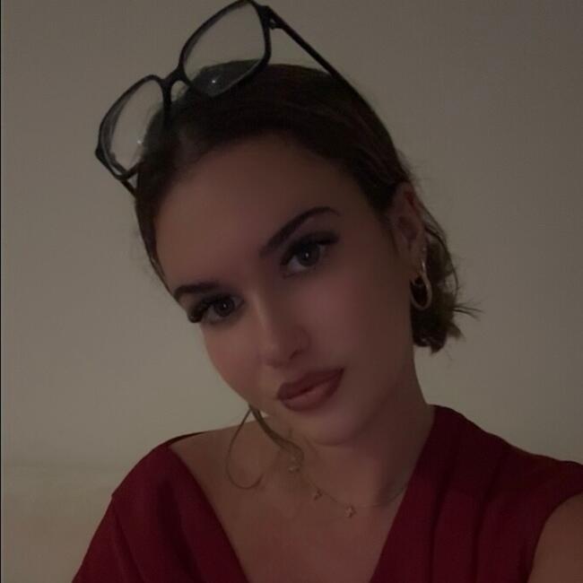 Babysitter in Allinges: Erika