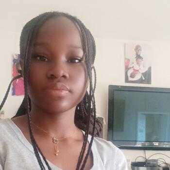 Babysitter in Bures-sur-Yvette: Ange