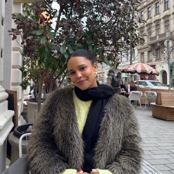 Babysitter in Wien: Charlotte