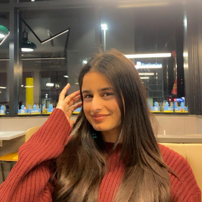 Babysitter in Oshawa: Ramandeep kaur