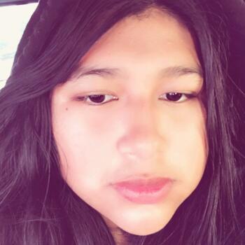 Babysitter in Escondido: Karina
