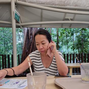 Singapore Island的保母职缺: 保母职缺 Mrs Lee