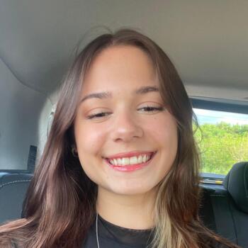 Babysitter in Maringá: Ana