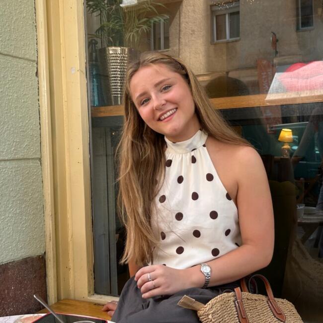 Babysitter in Madrid: Gabriela
