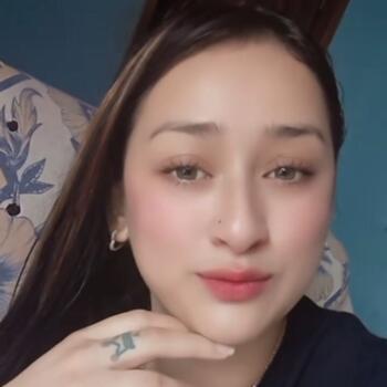 Babysitter in Tours: Liz Mariela