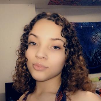 Babysitter in The Bronx: Joselyn