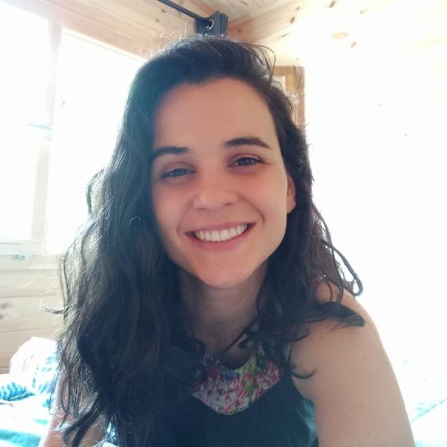 Babysitter em Sesimbra: Maira