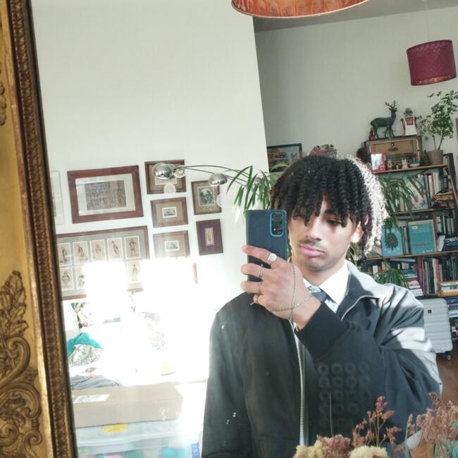 Babysitter in Paris: Robin